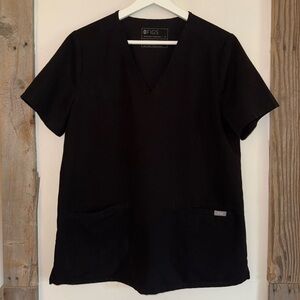 Women’s Figs black scrub top